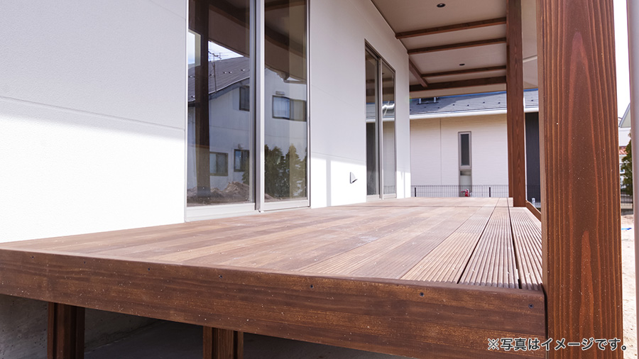 ウッドデッキ