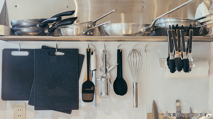 デッドスペースを活かしたキッチン収納