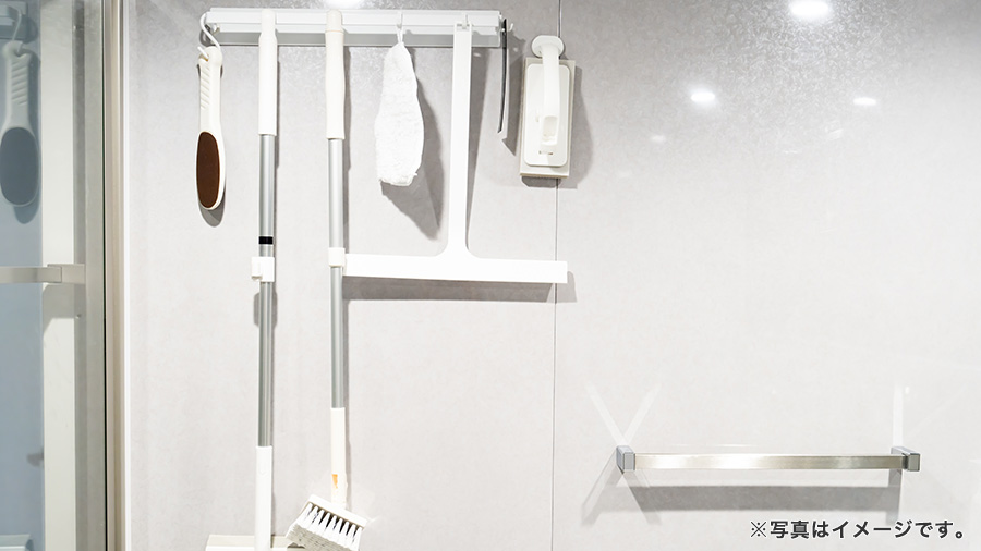 浴室の掃除用具の壁面収納