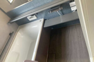 セレヴィア　床